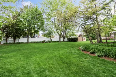 1059 W Chatham Drive, Palatine, IL 60067 - Photo 37