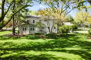 1059 W Chatham Dr, Palatine, IL 60067 - Photo 41