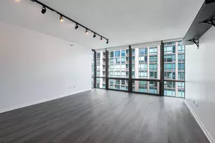 2 E Erie St, Chicago, IL 60611 - Photo 11