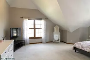 251 Millington Ln, Aurora, IL 60504 - Photo 13