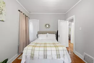 5135 W Melrose St, Chicago, IL 60641 - Photo 15