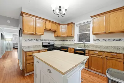 5135 W Melrose Street, Chicago, IL 60641 - Photo 9