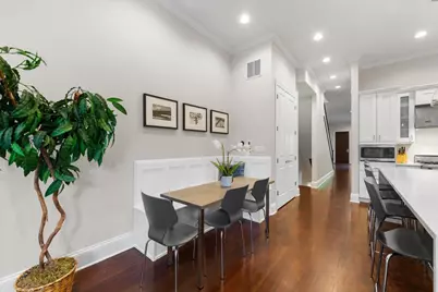 1716 W Wolfram Street, Chicago, IL 60657 - Photo 9