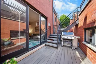 1716 W Wolfram St, Chicago, IL 60657 - Photo 37