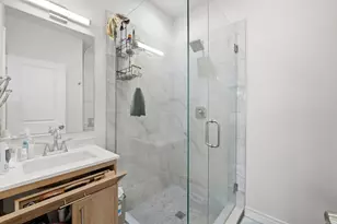 2342 N Lawndale Ave, Chicago, IL 60647 - Photo 23