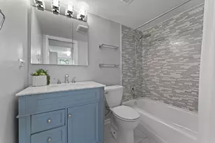 309 Plymouth Ln NW, Bloomingdale, IL 60108 - Photo 15
