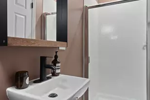 1322 W Belmont Ave, Chicago, IL 60657 - Photo 15