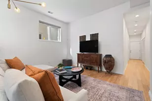 1322 W Belmont Ave, Chicago, IL 60657 - Photo 23
