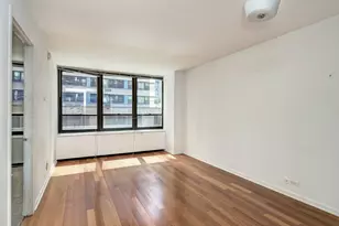 222 E Pearson St, Chicago, IL 60611 - Photo 17