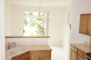 108 Woodview Ct, Glen Ellyn, IL 60137 - Photo 3