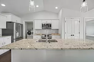 3904 Obsidian Dr, Champaign, IL 61822 - Photo 17