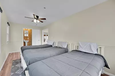 49 N Lake Avenue, Fox Lake, IL 60020 - Photo 23