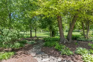 1611 Mistwood Dr, Naperville, IL 60540 - Photo 3