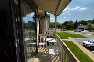 353 S Whispering Hills Dr, Naperville, IL 60540 - Photo 5