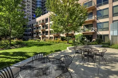 807 Davis Street #1110, Evanston, IL 60201 - Photo 19