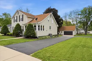503 S Wells St, Sandwich, IL 60548 - Photo 1