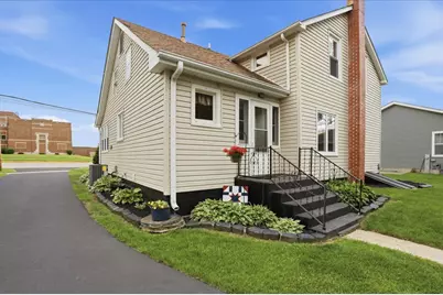 503 S Wells Street, Sandwich, IL 60548 - Photo 9
