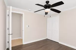 817 Stamford Ct, Schaumburg, IL 60193 - Photo 17