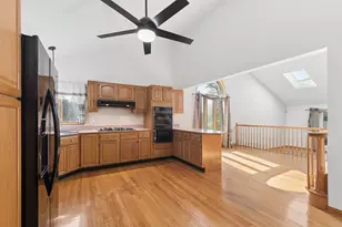 160 Aster Ln, Hoffman Estates, IL 60169 - Photo 17