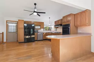 160 Aster Ln, Hoffman Estates, IL 60169 - Photo 15