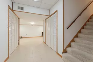 160 Aster Ln, Hoffman Estates, IL 60169 - Photo 43