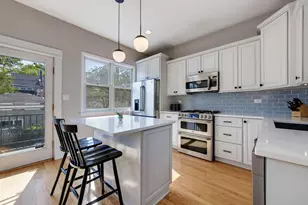 3813 N Hermitage Ave, Chicago, IL 60613 - Photo 7