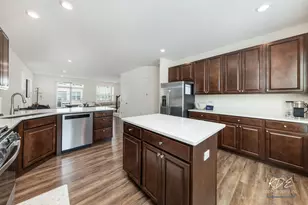 2002 Stuttle Rd, Batavia, IL 60510 - Photo 3