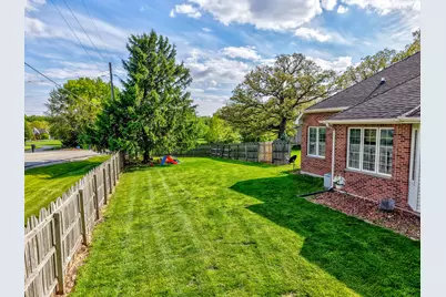 2520 E 1669th Road, Ottawa, IL 61350 - Photo 7