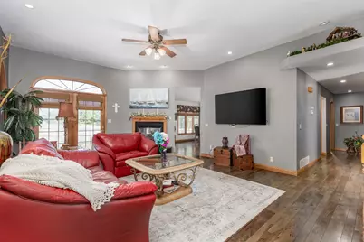 2520 E 1669th Road, Ottawa, IL 61350 - Photo 13