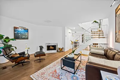 102 South Boulevard #A, Evanston, IL 60202 - Photo 3