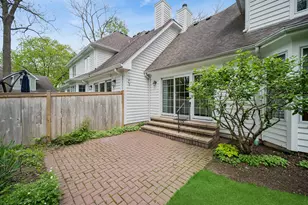 932 Chestnut St, Deerfield, IL 60015 - Photo 25