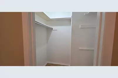 1751 Plymouth Court #B, Wheaton, IL 60189 - Photo 15