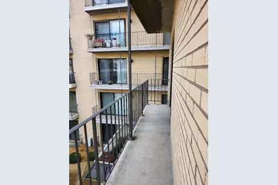 6221 N Niagara Avenue #305, Chicago, IL 60631 - Photo 11