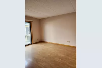6221 N Niagara Avenue #305, Chicago, IL 60631 - Photo 5