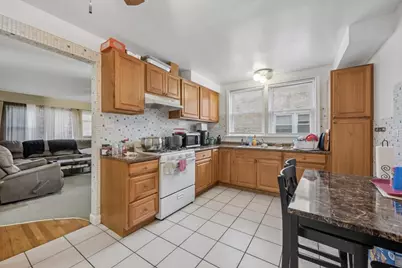 2626 W Balmoral Avenue #201, Chicago, IL 60625 - Photo 5