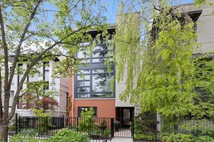 1726 N Winchester Ave, Chicago, IL 60622 - Photo 1