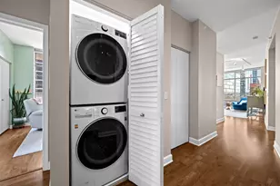 100 E 14th St, Chicago, IL 60605 - Photo 21