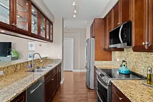 100 E 14th St, Chicago, IL 60605 - Photo 11