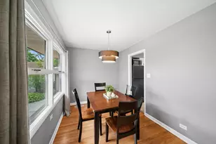 428 S Beverly St, Wheaton, IL 60187 - Photo 5