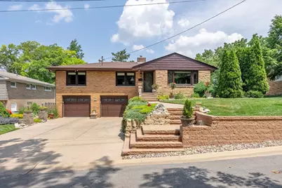615 20th Avenue Court, East Moline, IL 61244 - Photo 1