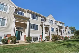 619 Cary Woods Cir, Cary, IL 60013 - Photo 1