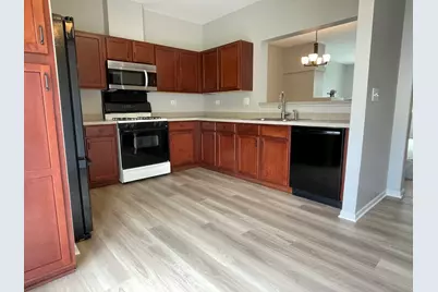 619 Cary Woods Circle, Cary, IL 60013 - Photo 7