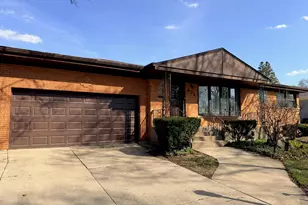 431 S Rammer Ave, Arlington Heights, IL 60004 - Photo 1