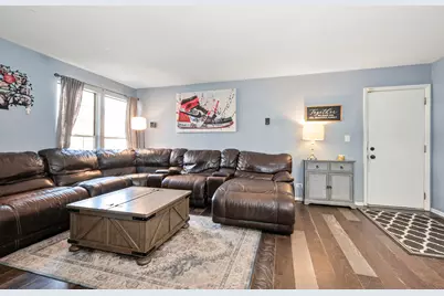 2108 Glasgow Court, Hanover Park, IL 60133 - Photo 15