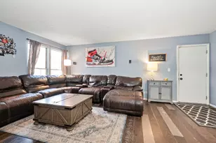 2108 Glasgow Ct, Hanover Park, IL 60133 - Photo 15
