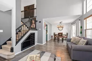 2108 Glasgow Ct, Hanover Park, IL 60133 - Photo 5