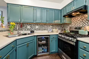 2108 Glasgow Ct, Hanover Park, IL 60133 - Photo 11