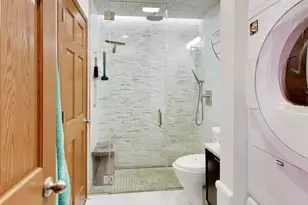5400 S Hyde Park Blvd, Chicago, IL 60615 - Photo 13
