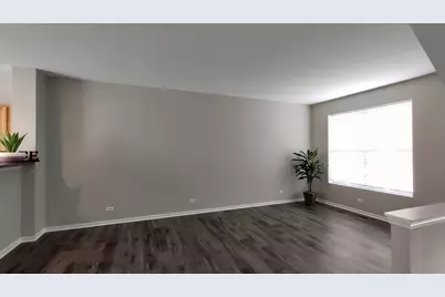 125 Station Park Circle #125, Grayslake, IL 60030 - Photo 9
