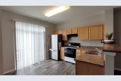 125 Station Park Circle #125, Grayslake, IL 60030 - Photo 13